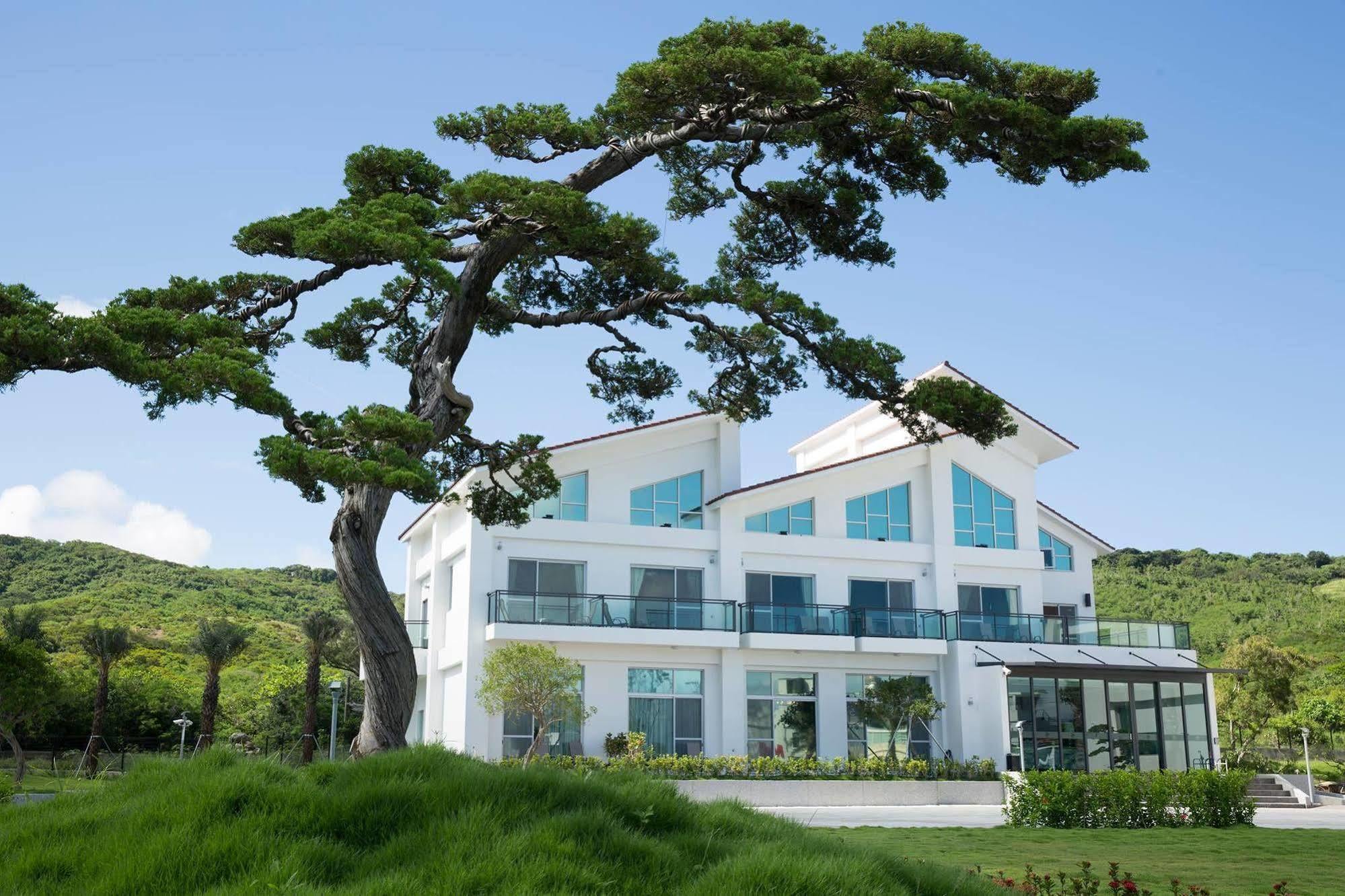 墾丁椰林 海灘文旅 Hotel Cape Eluanbi Luaran gambar